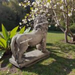 Statua Leone con sfera altezza 106 cm - immagine 6
