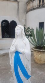 STATUA MADONNA DI LOURDES CON BERNARDETTE ALT. 160 CM - immagine 4