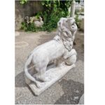 LEONE CON SFERA ALTEZZA 75 CM - immagine 3