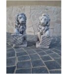 COPPIA DI LEONI CON STEMMA - immagine 4