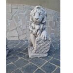 COPPIA DI LEONI CON STEMMA - immagine 9