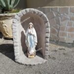CUPOLA CON STATUA DELLA MADONNA DI LOURDES ALTEZZA 86 CM - immagine 4