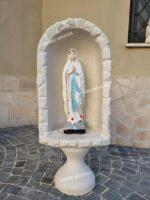 CUPOLA CON BASE E STATUA DELLA MADONNA DI LOURDES ALTEZZA 95,5 CM - immagine 3