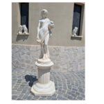 Statua modello venere acquaiola con colonna altezza 136 cm - immagine 2