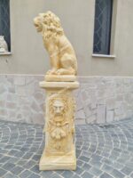 Coppia di statue leoni con colonna altezza 122 cm - immagine 3